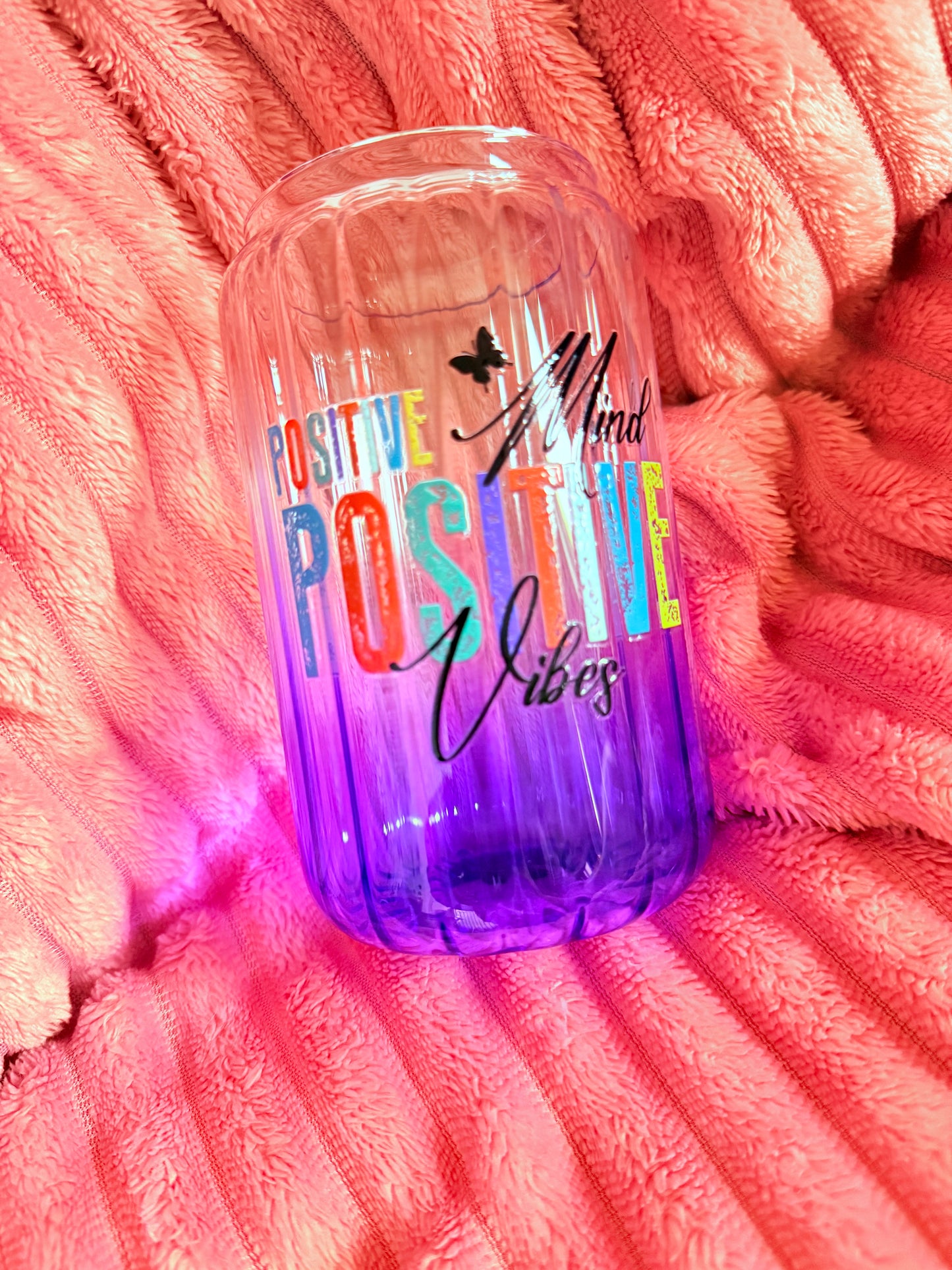 Drinking glass with straws, choice of designs.